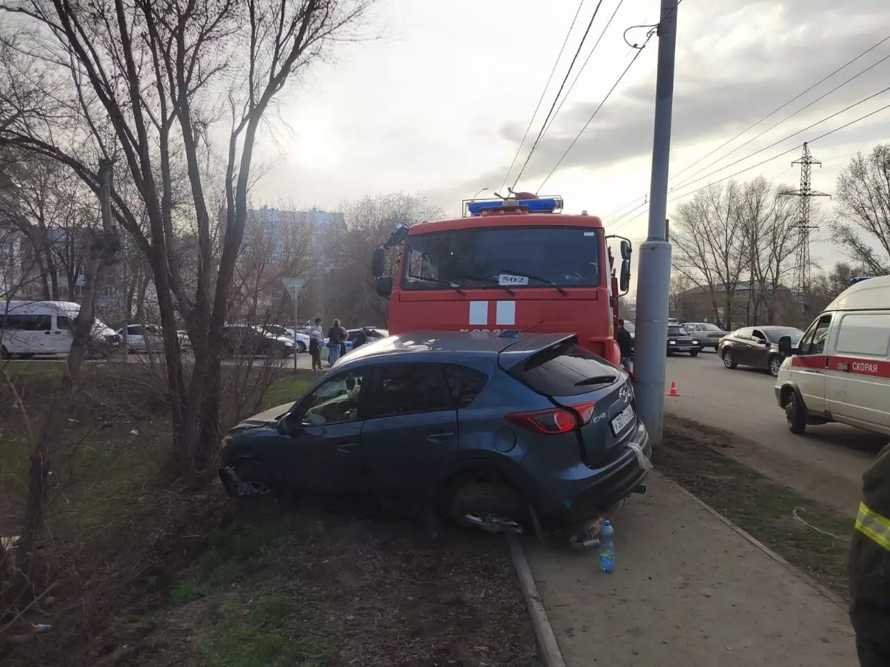 В Оренбурге произошла авария с пожарной машиной. 