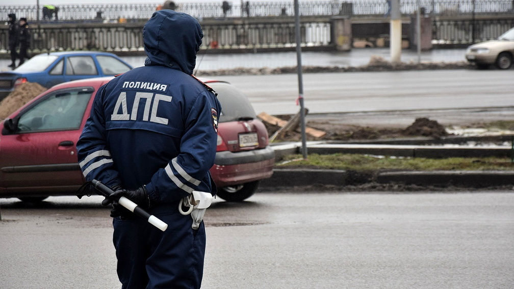 Новоорчанка выплатит 150 000 рублей за попытку дать взятку полицейскому
