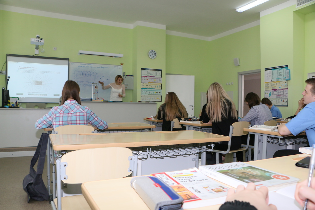 «Воспитать человека»: в Оренбуржье назвали имена лучших педагогов