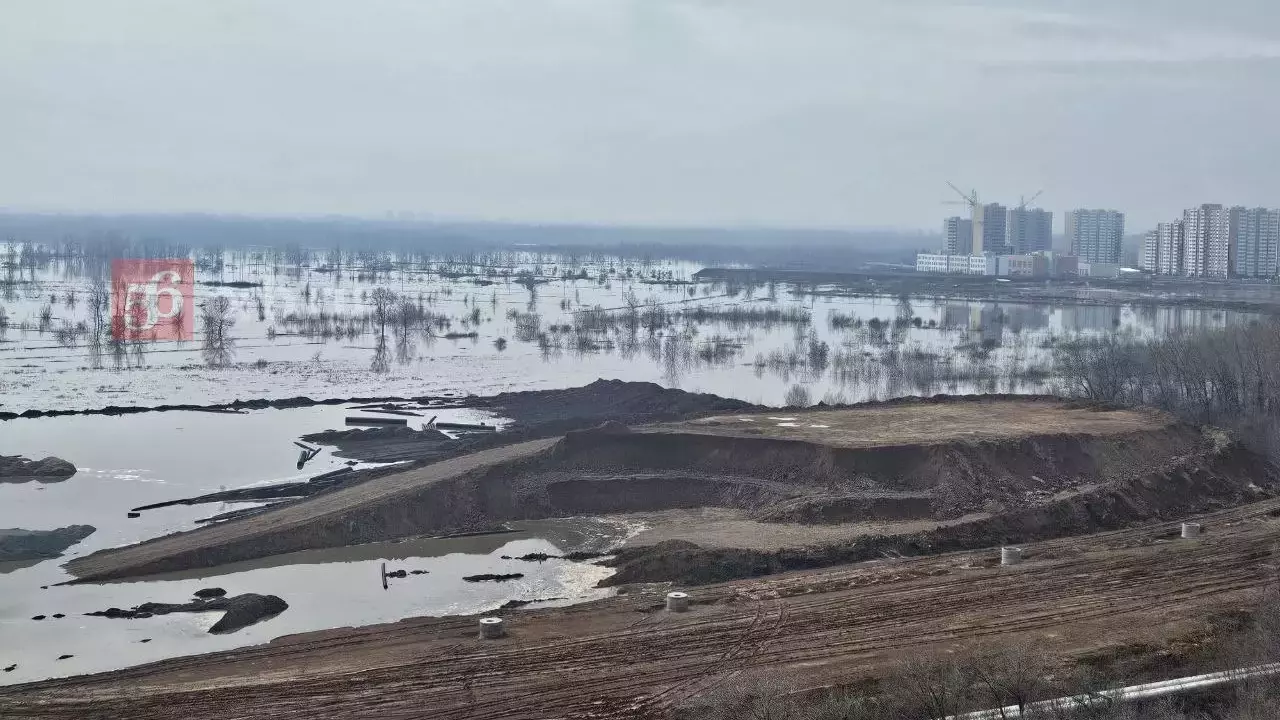 Уровень воды в реке Урал снизился до 1070 сантиметров